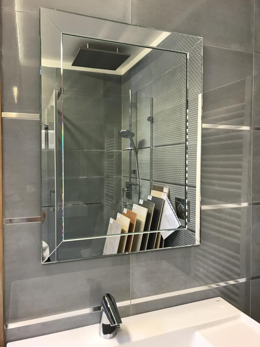 Zrcadlo 60 x 80 cm fazeta lišta UNO